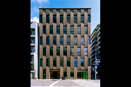 南側全景　© 河合 止揚