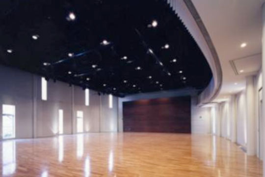 スチューデントコリドー　© エスエス東京