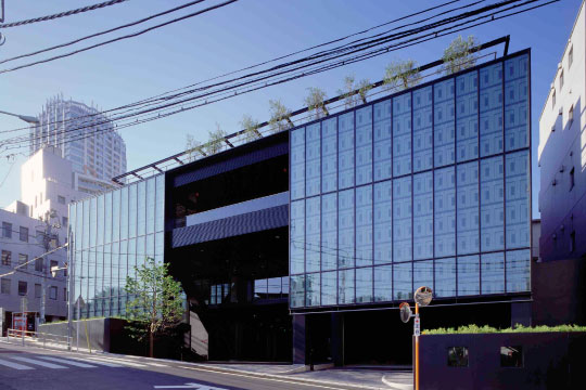 外観　© 新建築社