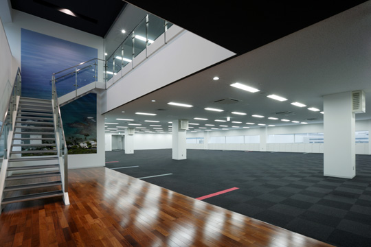 クリエイティブラウンジ