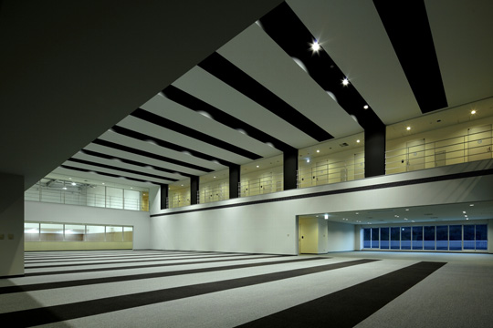 福利厚生エリア　© 鳥村 鋼一