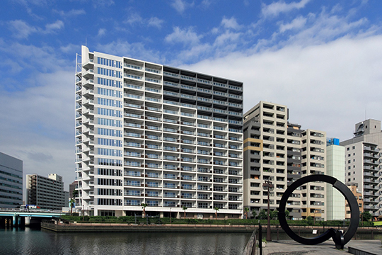 外観 東面 ©クドウフォト