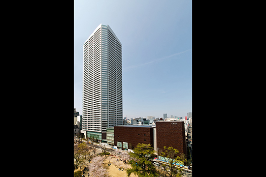 南東側外観　©伸和