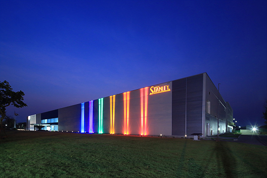 Exterior View (Night Shot)　©Onishi Koji, JK-Creation