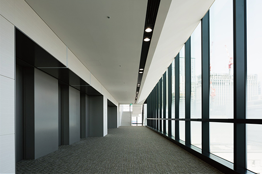 基準階EVホール　©株式会社エスエス 東京支店：走出 直道