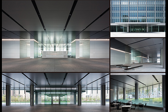 エントランスホール　©井上 登