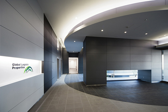 エントランスホール