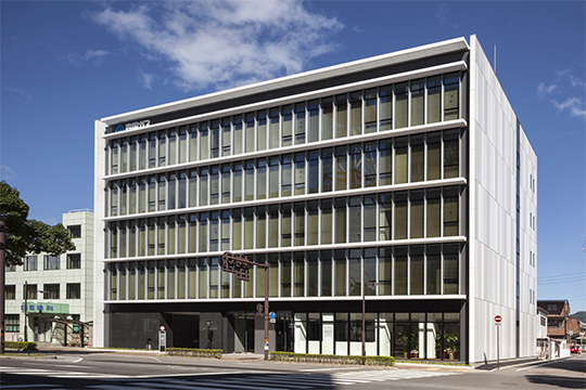 外観（正面） ©川澄・小林研二写真事務所 藤村泰一