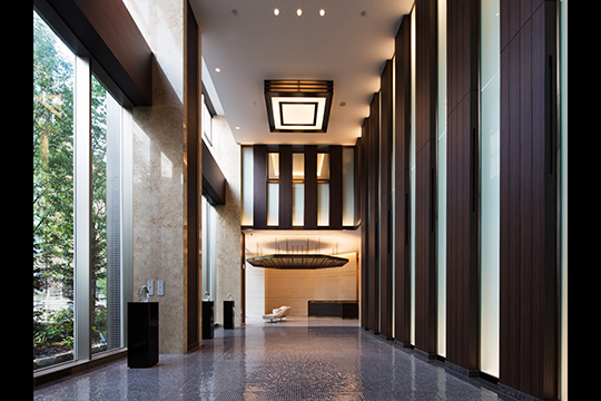 グランドエントランス　©伸和 薮内