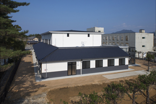 南西面外観　©西日本写房