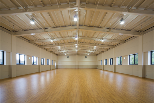 2階体育館　©西日本写房