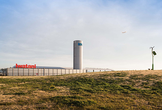 外観（夕景）　©ヴィブラフォト　浅田 美浩