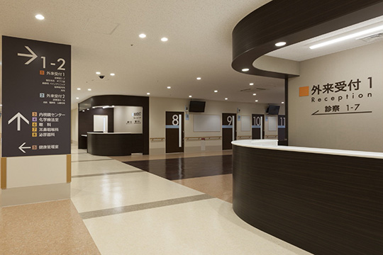 外来受付１（外科）、奥が外来受付２（内科）　©株式会社エスエス九州