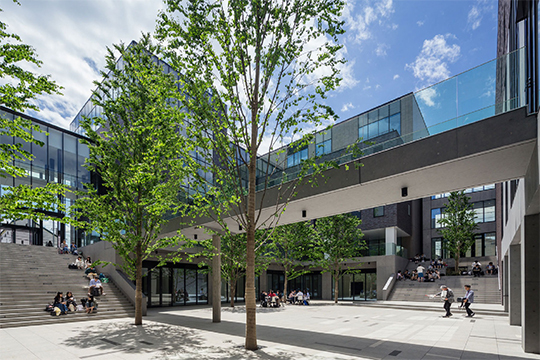 サンクンガーデン　©川澄・小林研二写真事務所