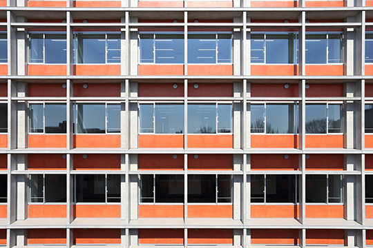 ルーバーのディテール　©近代建築社（トロロスタジオ　谷川ヒロシ）