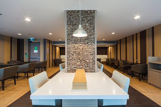 ダイニングテーブル