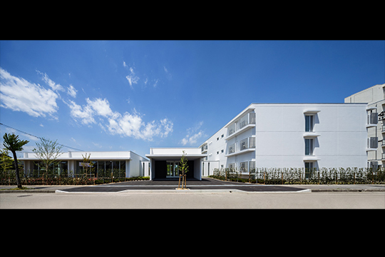 正面全景　©川澄・小林研二写真事務所