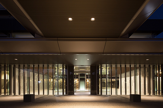 エントランスポーチ　©川澄・小林研二写真事務所