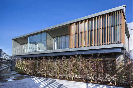 南側外観　©三井笑奈