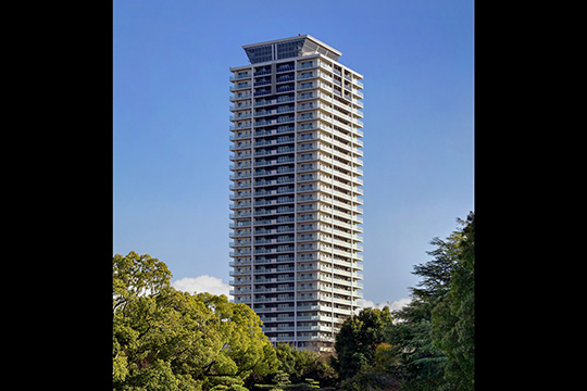 明石公園より望む住宅棟北西面外観　©ナトリ光房