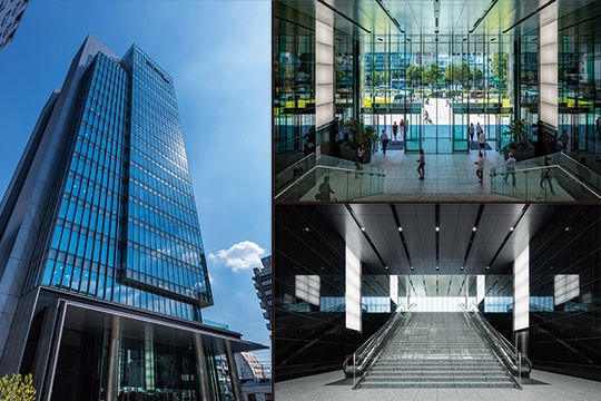 ダイナミックなエントランスホール