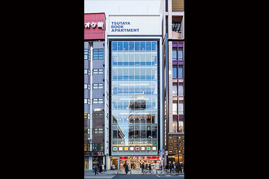 B館外観　©クドウフォト