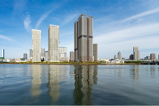 南東面全景：帆船が風を切りながら進んでいく姿をイメージ ©（株）川澄・小林研二写真事務所