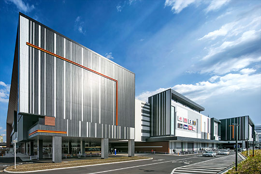 西側外観 ©川澄・小林研二写真事務所