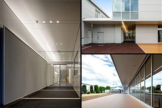 奥へと引き込む22.5mのエントランスアプローチ ©SS大阪支店