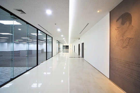 Hall way ©Rutchakorn&Satapat