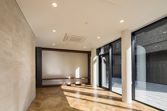 学生の交流を促すシェアラウンジ ©川澄・小林研二写真事務所