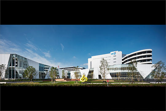 東側より 外観 ©︎千葉顕弥