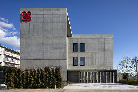 外観西面 ©︎川澄・小林研二写真事務所